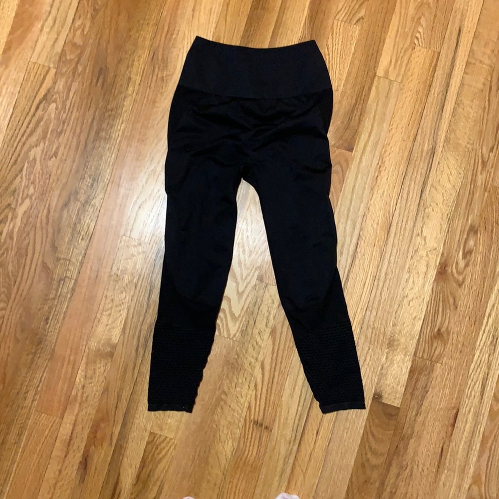 Fabletics workout/yoga leggings. Never worn.